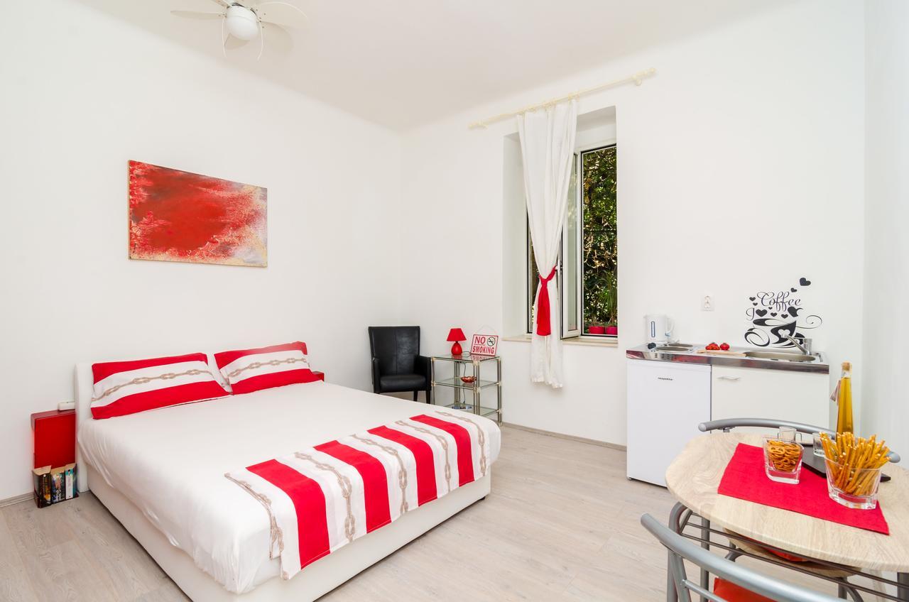 Apartment Caceris ドゥブロブニク エクステリア 写真